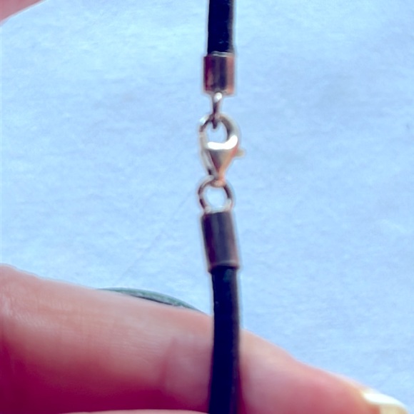 Amber pendant with leather necklace - Picture 14 of 14